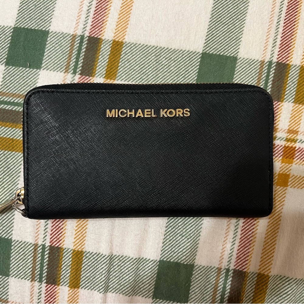 Michael Kors wallet